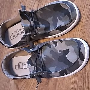 Camouflage Hey Dudes